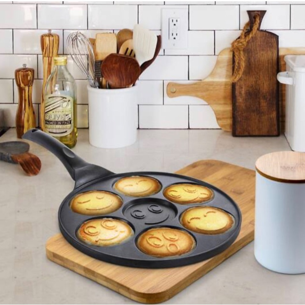 Megachef emoji pancake maker 10.5”